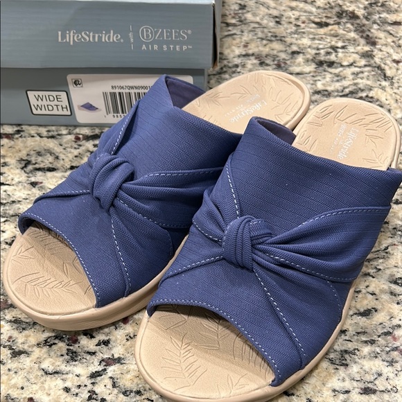 Life Stride Shoes - Life Stride Skipper Blue and Tan Sandals with Knotted Design